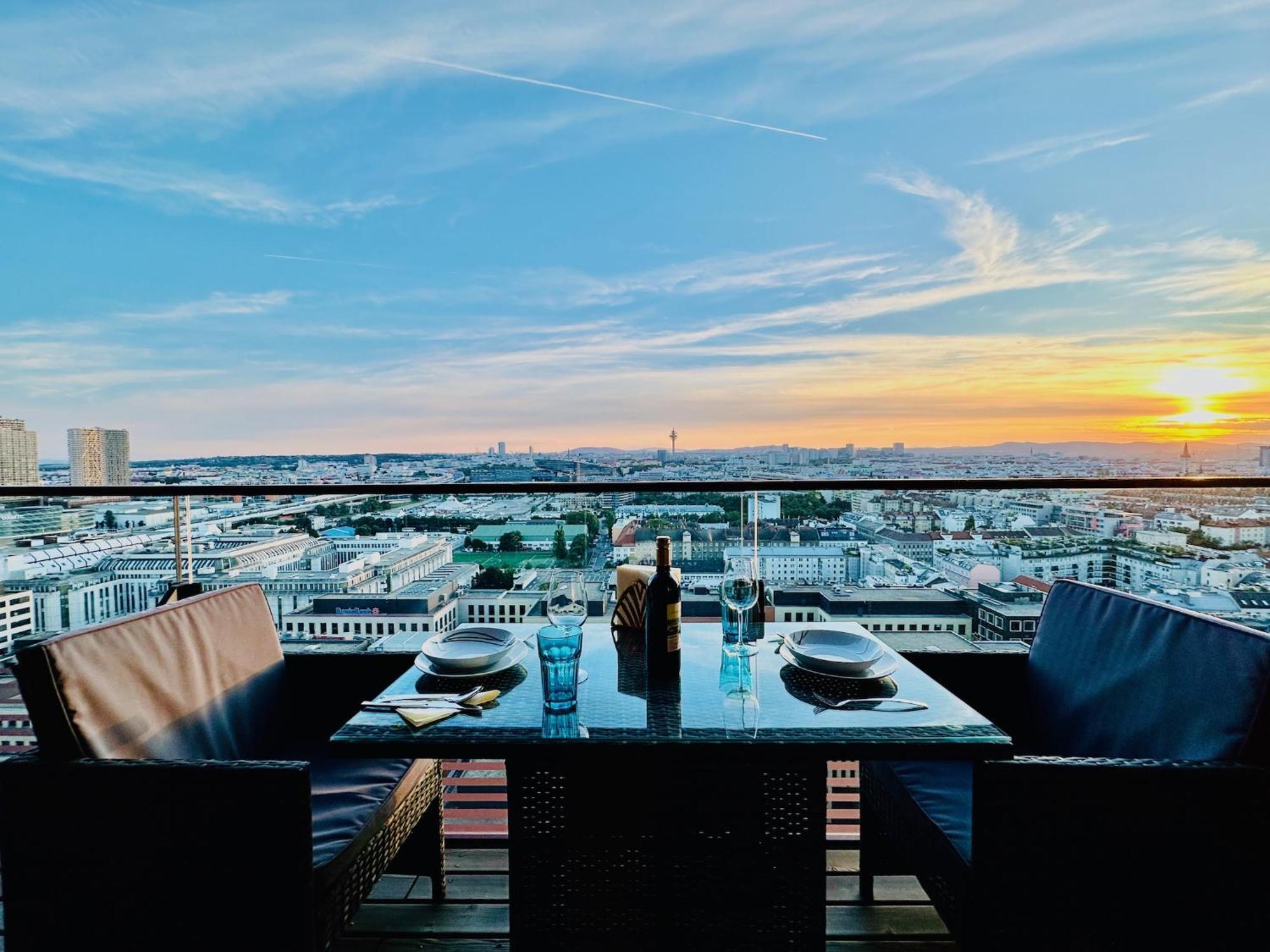 Triiiple Level 20 - Sonnenwohnen Apartment Mit Parkplatz Und Fantastischem Ausblick Wiedeń Zewnętrze zdjęcie